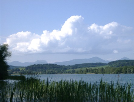 Blick ber den Tachinger See