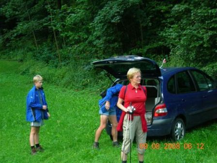 Ankunft der Wanderfreunde Rappottenstein in Pisching