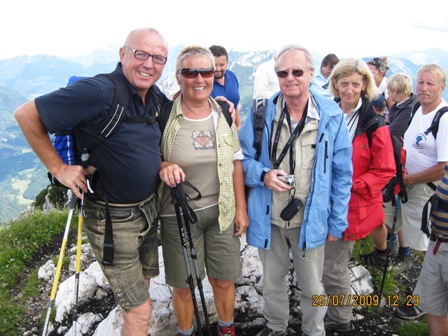 David Zwilling, die Wanderfhrerin Maria, Walter Ziehlinger mit Gattin und Gerhard Schlatter am Gipfel