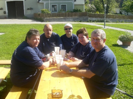 Gruppenfoto der Wanderfreunde Rappottenstein bei der K+L
