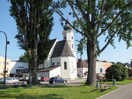 Die Kirche von Aschach an der Donau