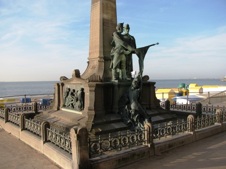 Denkmal an der Seepromenade