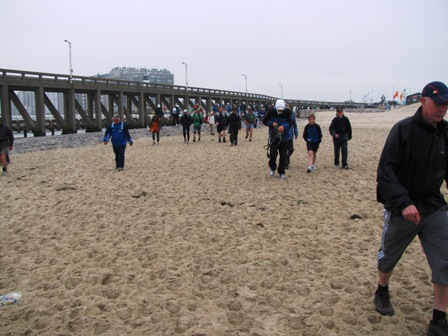 Es folgt ein sehr schönes Stück entlang des Sandstrandes Richtung Wenduine