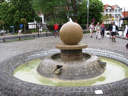 Brunnen in 'De Haan'