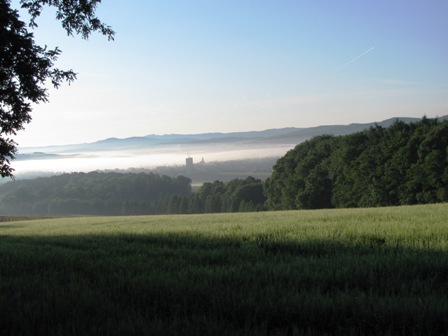 Böheimkirchen im Morgendunst