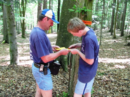 Gerhard und Gerhard an der Selbstkontrolle