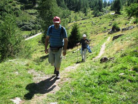 Manfred und Karin in einem der letzten kleinen und wahrlich nicht mehr nennenswerten Anstiege
