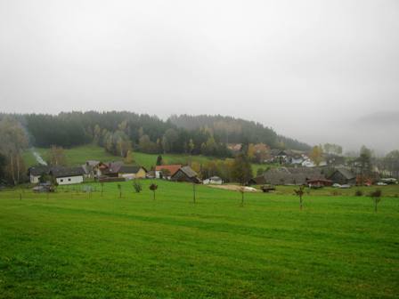 Fernblick auf Dietmanns - Nebel liegt im Tal