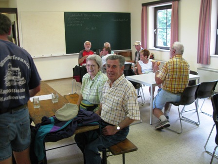 ...Hugo und seine Gattin sind unterwegs