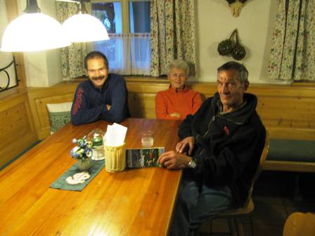 Josef Sellmaier, Doris Lasslop und Friedrich Kohlendorfer entspannt im Ziel