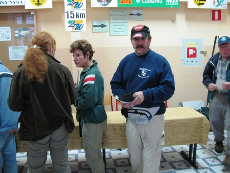 Manfred Fröschl bei der Anmeldung zum Marathon