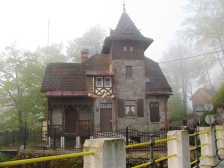 Gebäude bei der Marklissa Talsperre