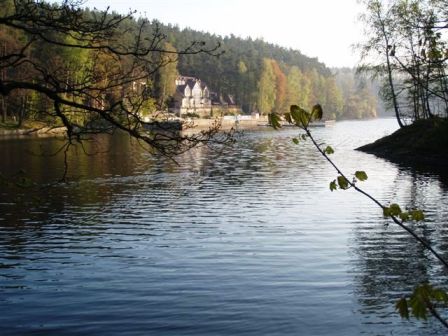 Villa an der gegenüberliegenden Seite