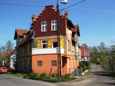 Interessantes Wohnhaus am Wegesrand