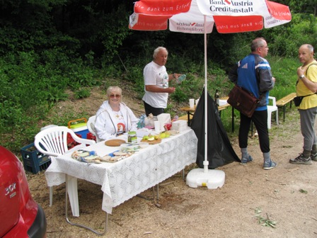 An der 5.K+L bei Heiligenkreuz trifft man auch wieder bekannte Gesichter