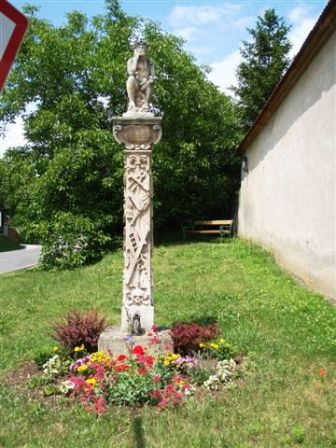 Noch eine schöne Statue am Wegesrand