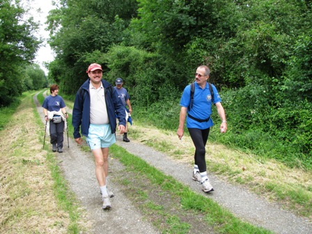 ...und schließt sich für einige Kilometer unserer Gruppe an