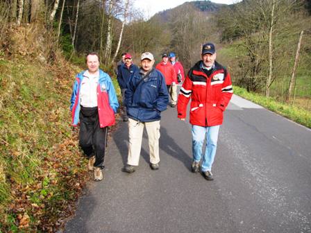 Die Wanderfreunde aus Gro Gerungs und Siebenberg sind heute auch in geballter Ladung vertreten