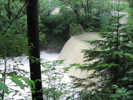 Die tosende Kraft des Wassers