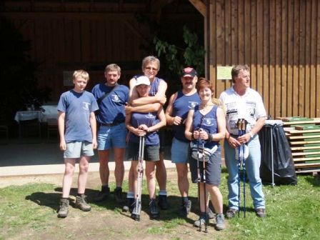 Gruppenfoto der Wanderfreunde Rappottenstein an der 2. K+L