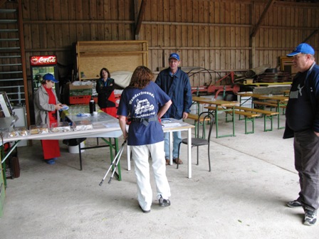 Die Mitarbeiter an der K+L erwarten schon die ersten Wanderer zur frühen Morgenstund