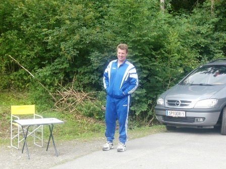 ...wird man vom netten Mitarbeiter erwartet