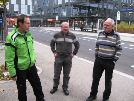 Walter Gttl, Max Phringer und Herbert Redhammer in Wels bei der Abfahrt
