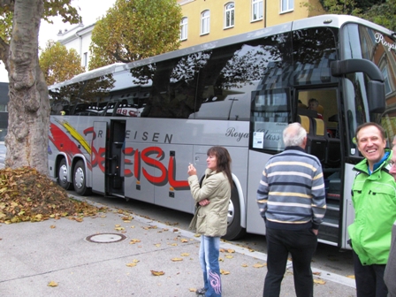Mit einem Bus der Firma Beisl-Reisen gehts ins verlngerte Wochenende