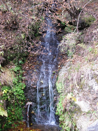 Kleiner Wasserfall