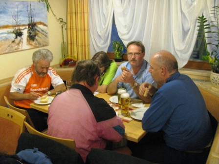 Strkung fr die lieben Kollegen aus Haspelmoor