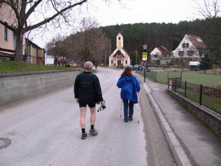 Die Kapelle von Zitternberg ist bereits in Sicht
