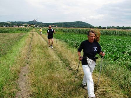 Der Wind fhrt den Marathonis durchs lockige Haar