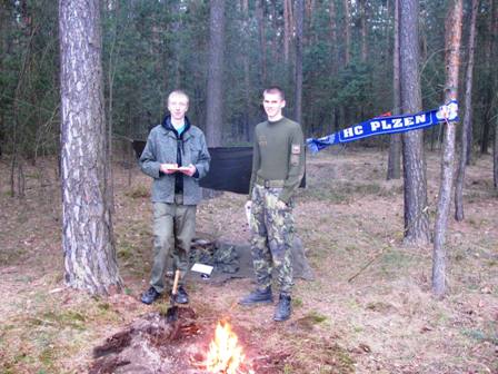 An der 3. Kontrolle haben sich die Burschen schon Feuer gemacht