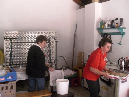 Die Damen der K+L bei der Arbeit