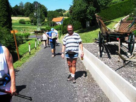 Auch Ernst Eisenmeier ist angereist - auf 'neuen' Marathons trifft man ihn garantiert