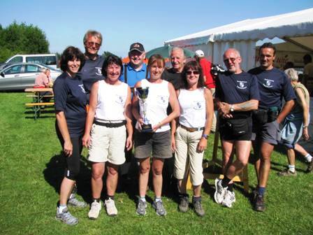 Andrea, Helmut, Ruth, Karin, Sigi, Werner und Ernst vom Marathonteam der Wanderfreunde Rappottenstein mit Johann Feutl und Maximilian Hähnel