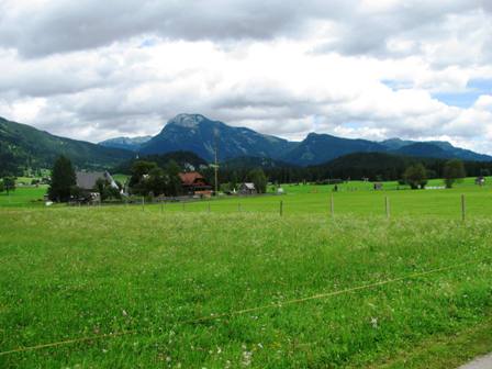 Blick zur Bergwelt im Ausseerland