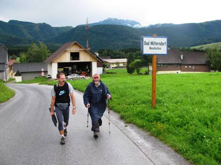 Josef Sellmaier und Wilhelm Klaminger beim Auszug aus Bad Mitterndorf