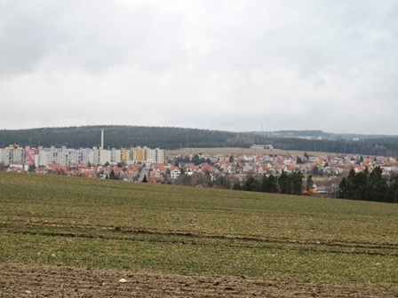 Blick hinab nach Horní Bříza