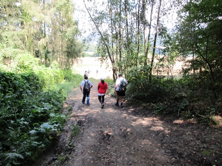 Die Biberbacher am Weg nach Gaaden