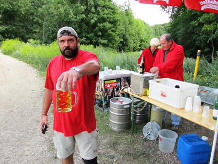 Josi wartet schon mit einem Bierchen auf Opa-Helmut - THANKS!