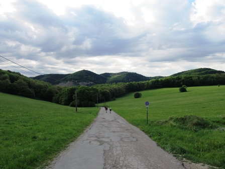 Der Blick Richtung Kammersteinerhtte und Parapluieberg