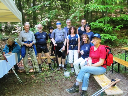 Das Marathonteam der Wanderfreunde Rappottenstein mit Wanderfreunden Rappottensteins