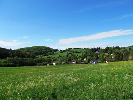 Blick auf die Erhebungen um Sulz im Wienerwald