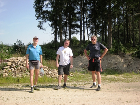Walter Gttl, Josef 'Pitzen-Sepp' Hain und Opa-Helmut kurz vor dem Ziel