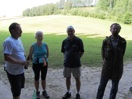 Josef, Doris, Gerhard und Onkel-Poldi bei der Pause
