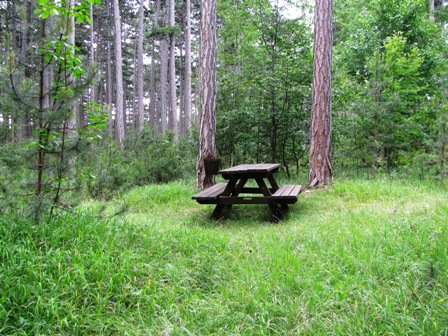 Zahlreiche Rastplätze entlang der Strecke laden zu Pausen ein