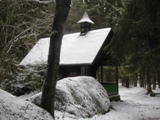 Die Klauskapelle im Winterkleid